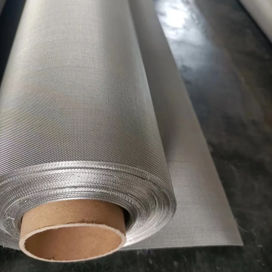 Will the Stainless Steel Mesh Be Depressed When It Is Hit by Ore?